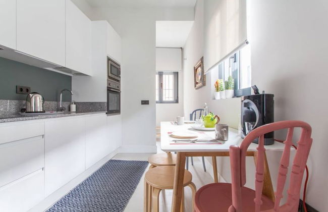 Sevilla Alquila Amplios Apartamentos Duplex en San Bernardo - Foto 28