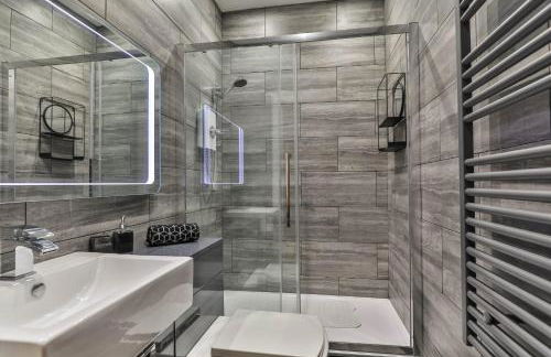 The Monroe - 2nd Floor - Luxury for up to 4 guests near Open Air Theatre and North Bay - Foto 24