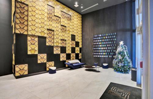 Luxury 2 Bedroom Corner Condo Walk to Design District, Infinity pool with Bay and City views, Gym, Free Parking Spot - Foto 48