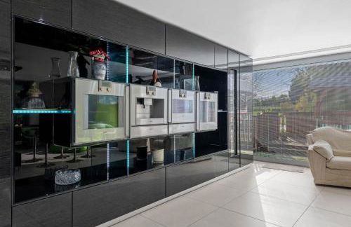 Home with Natural Mineral Spring Water near Stamford - Foto 14