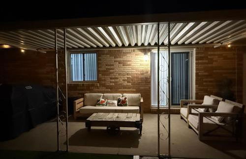 Delightful 3 Bd Home with King size bed, hot tub, playground! - Foto 52