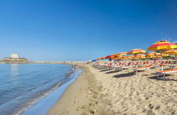 Residence with private beach in Bosa Marina just 100 meters from the sea - Foto 3