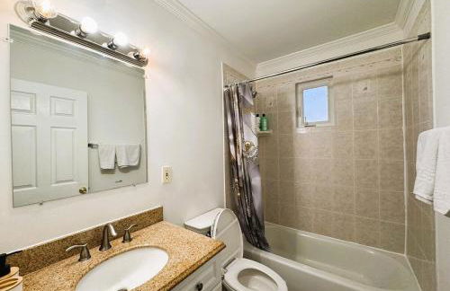 Entire Family-friendly 4 BR Cozy Unit , Metro walk - Foto 68