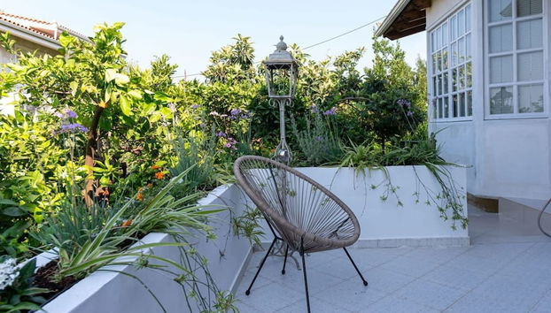 Serene Seaside Bliss - Lush Secluded Garden Oasis - Foto 5, Habitación