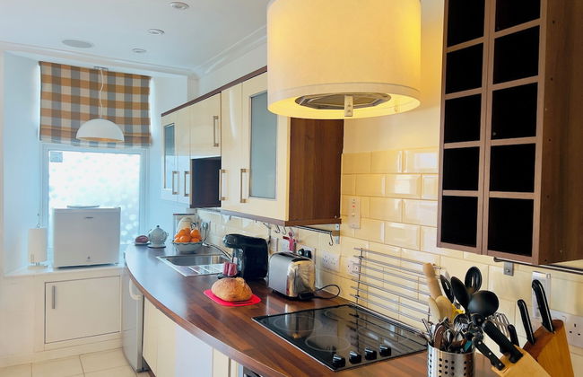 Crieff Armoury Luxury Self Catering Apartment - Foto 13