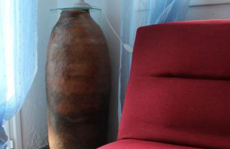 The House on the Coast - Photo 22