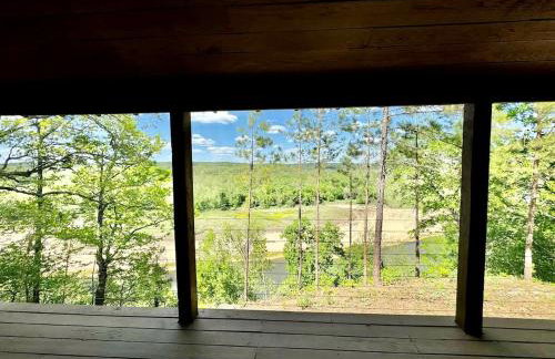 Tranquil Riverfront Cabin Retreat with Wildlife, Trails & Open Skies in Tahlequah, Oklahoma - Foto 59