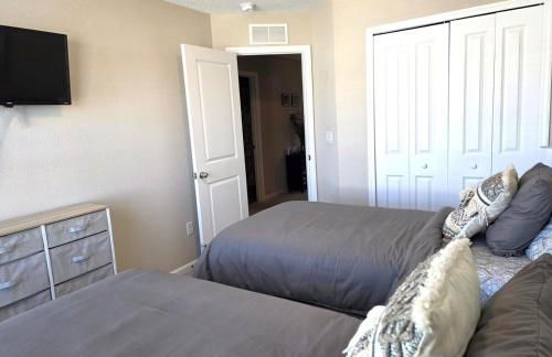 Relaxing Modern 3 BR Home - Queen Bd - North JAX - Foto 21