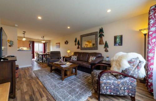 Elk Meadow Cabins 19A Johnny Redwood Suite - Photo 3