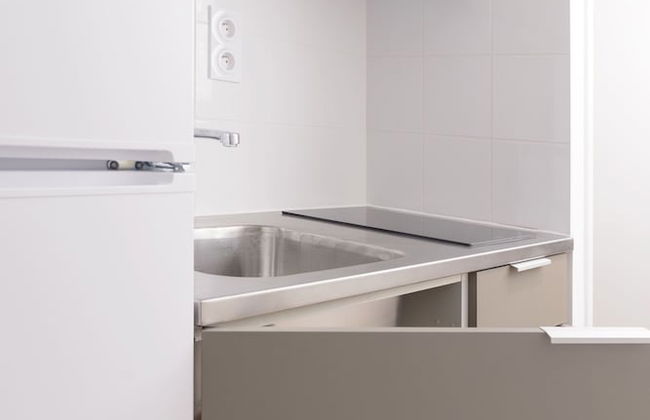 HOTEL LES PORTES DE PARIS - Foto 19