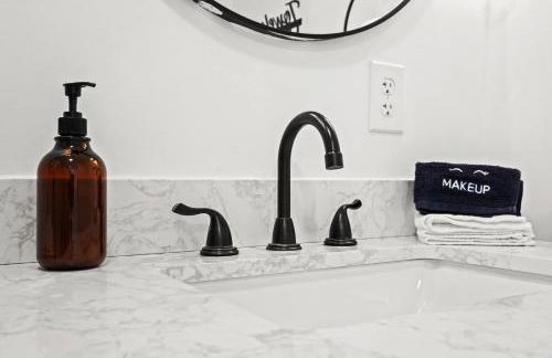 Cozy 1st-Floor Flat 2BR Backyard Free Parking - Foto 36