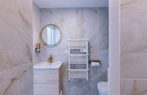 Le Requiem -Terrasse -Climatisation -Gare - Foto 15