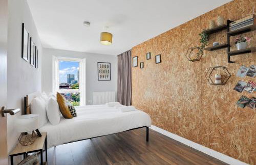 Canary Wharf Escape - Stylish 2BR - Canal Views & City Lights - Foto 18