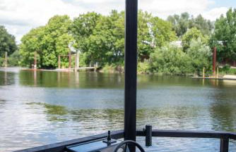 Tiny-Hausboot LIKEDEELER mit Dachterasse und Kamin - Foto 13