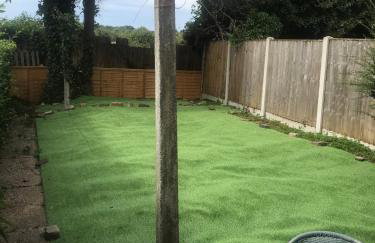 Quiet 2-Bed with Private Garden and Drive - Foto 45