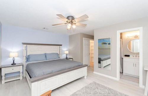 Bay Breeze Escape - 3BR Home with Game Room, Huge Backyard, Patio & Minutes from Boardwalk - Foto 20