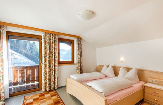 Chalet in Hainzenberg Near Ski Slopes - Foto 10