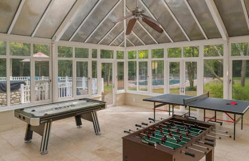 Luxury 7-Bedroom Villa with Pool in Glen Head - Foto 15