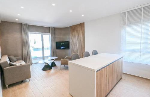 Elea Luxury Apartments - Photo 38