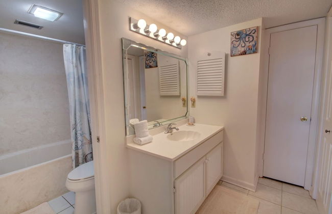 319 El Matador 2 Bedroom Condo by RedAwning - Photo 15