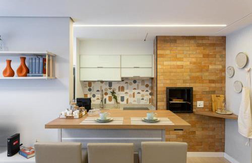 Apto 2qts, Ar Condicionado, Piscina, Churrasqueira, Finamente Mobiliado e Decorado - Foto 6