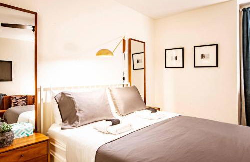 3BDR Classy Mid-Century Ground-Level Forsyth - Foto 15