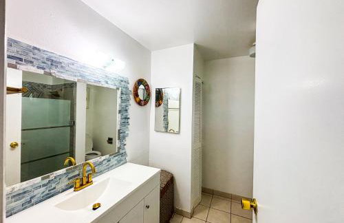 Blue ocean views, AC, 2B2B, Pool, 2 Min Magic sands Beach - Foto 32