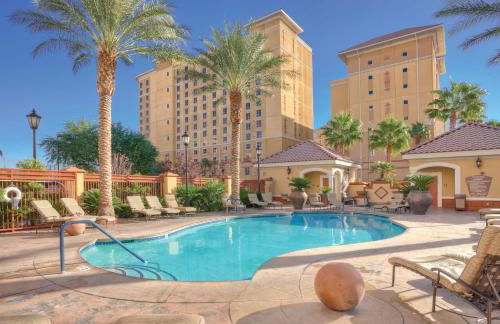 Wyndham Grand Desert 2BR Apartment with Resort Access - Foto 1