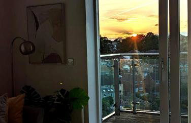 Number 43 Elite Apartment - Top Floor - Free Parking - Foto 9