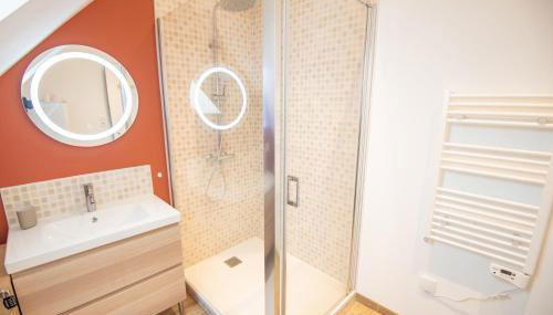 Duplex tout confort - Gare TGV et hypercentre par Groom* - Foto 5, Shower