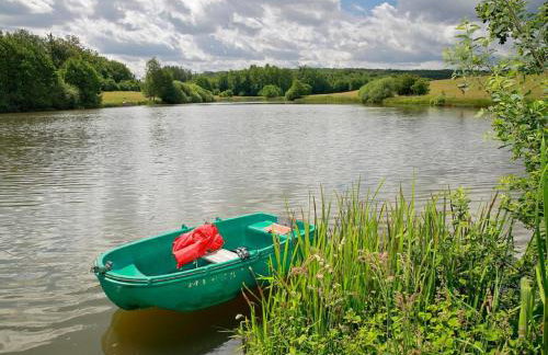 Une Maison de Campagne Atypique au Bord de L'eau - Foto 36