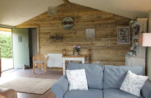 The Potting Shed And The Garden Shed Self Catering - Photo 42