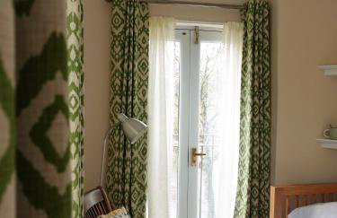 By the River - Foto 21