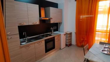 Appartamento posizione comoda - Photo 2