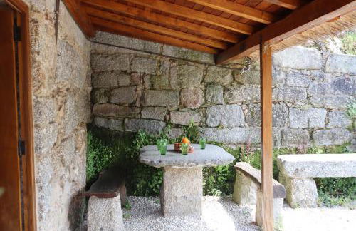 Comfortable Rural Cottage in Ancient Village in the Douro Region - Photo 31