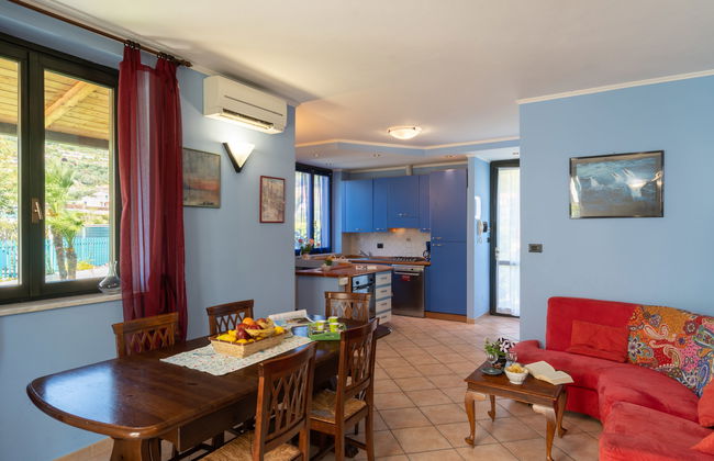 3 bedroom Apartment in Cipressa with swimming pool and garden - Photo 11