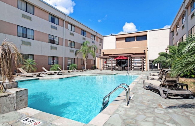 Ramada by Wyndham Houston Intercontinental Airport South - Foto 19