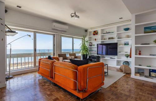 Unique Riverview Apartment - Photo 5