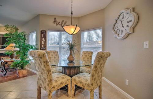 Dock, Slip and Pool Breezy Lake Ozark Escape - Foto 13