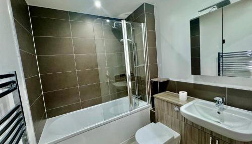 Luxury 2 BED Entire Apartment-Near Tube & Shopping centre - Foto 5