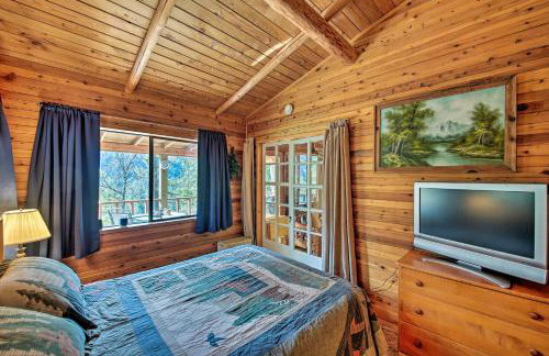 Private Yaak River Hideaway with Deck and Mtn Views! - Foto 11