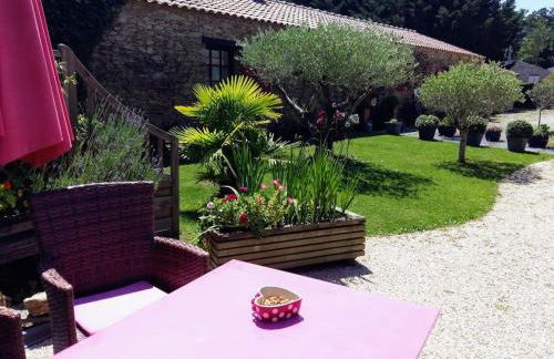 Gîte Accessible avec Jardin Fleuri près de Pornic, Éco-rénové et Équipé (Vélos, WiFi, Cheminée) - FR-1-306-957 - Foto 16