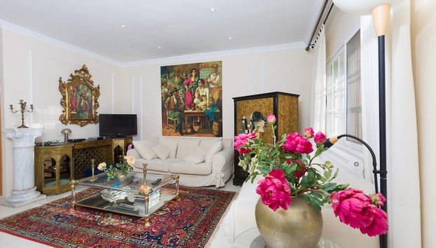 Coin salon dans le hall