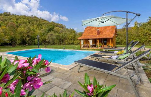 Gorgeous Home In Gospic - Photo 1