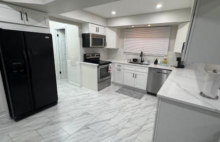 Modern Family Home -3BR -High Speed Wi-Fi Comfort - Foto 5