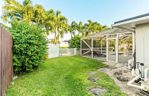 Heated PoolFire PitOutdoor KitchenCorn Hole - Foto 38