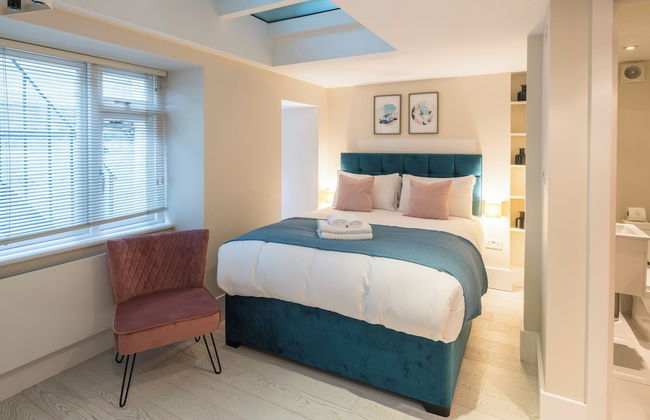 Fitzrovia by Viridian Apartments - Photo 7