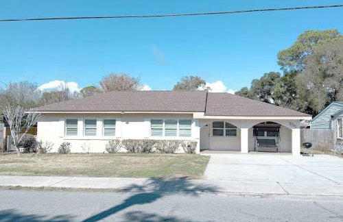 Cozy Large 5BR Beach Villa 1 Minute to Beach - Foto 4