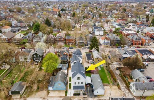 Chateau in the Village - Brand New 3BD 5BA - Foto 51