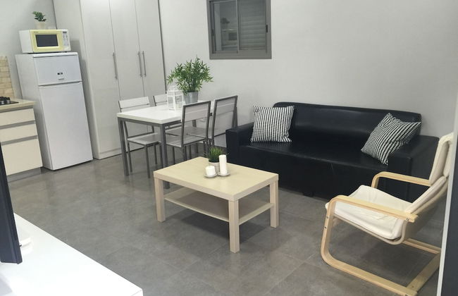 Haifa Luxury Boutique Apartments - Photo 25